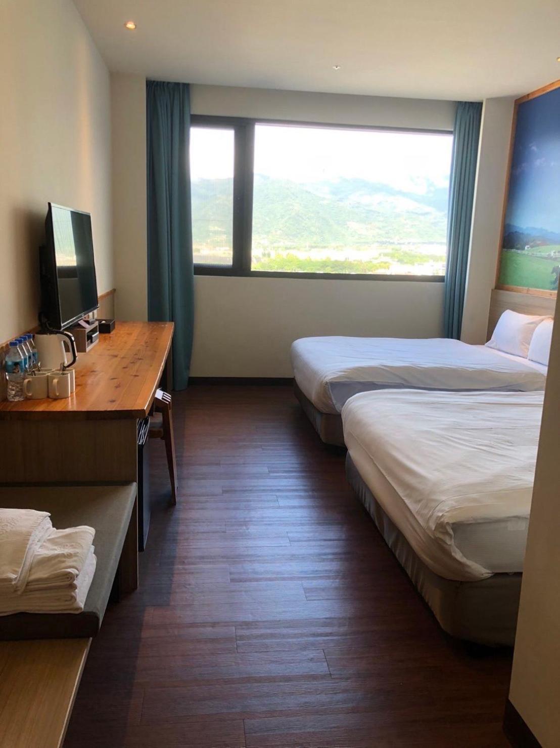 Hotel 綺麗商旅園區館 T'ai-tung Esterno foto